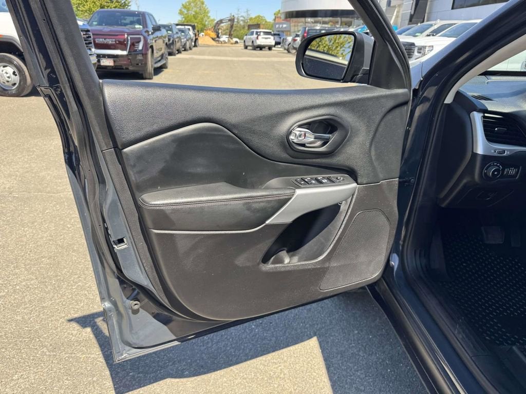 2018 Jeep Cherokee Latitude Plus