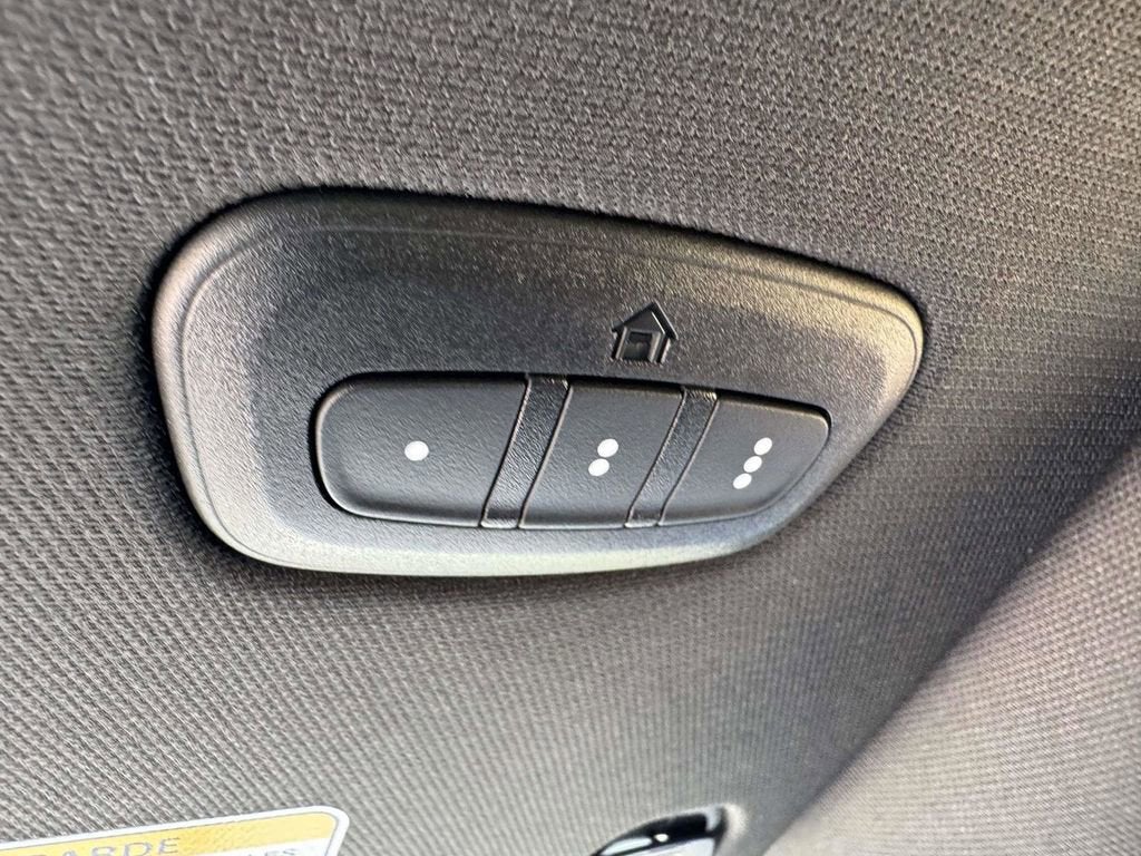 2025 RAM 1500 RHO