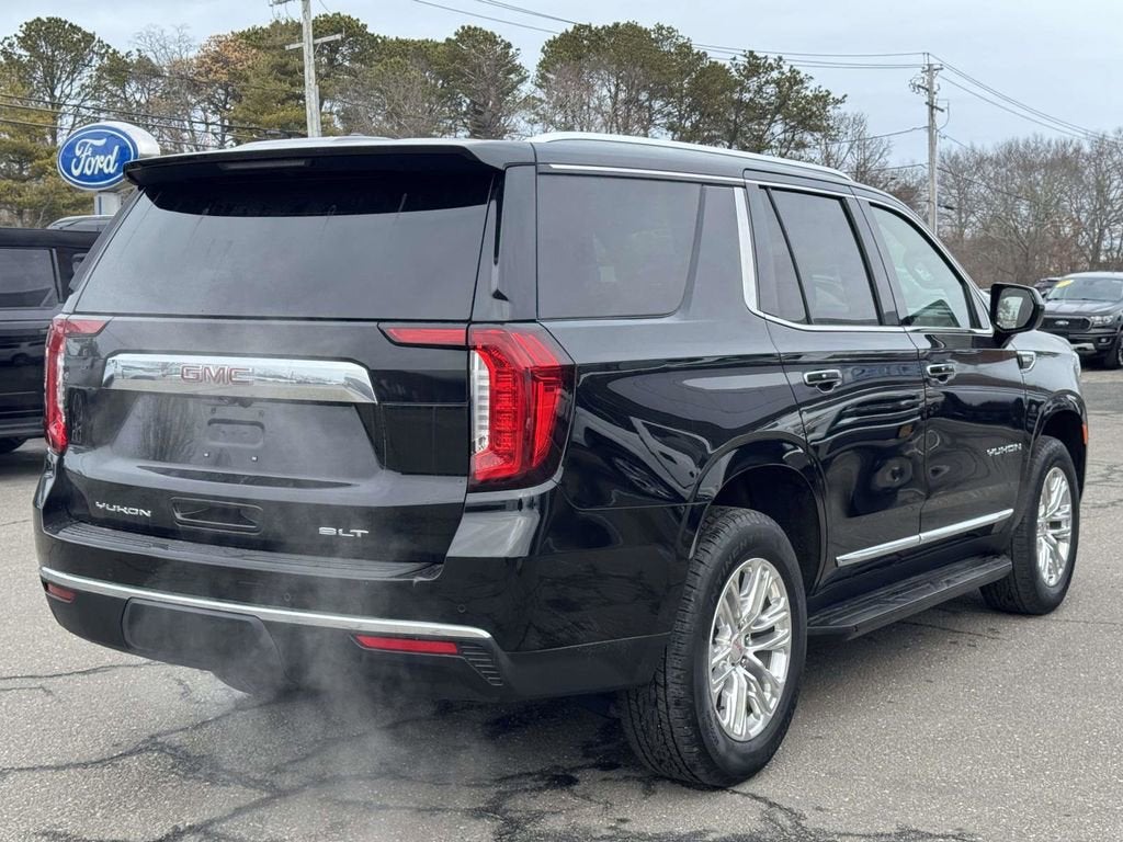 2024 GMC Yukon SLT