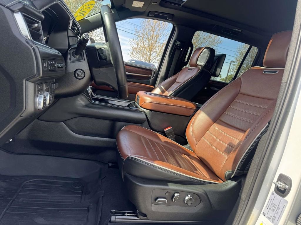 2023 GMC Yukon XL Denali Ultimate