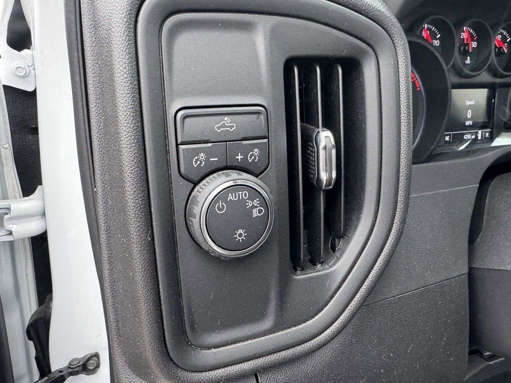 2025 Chevrolet Silverado 1500 WT