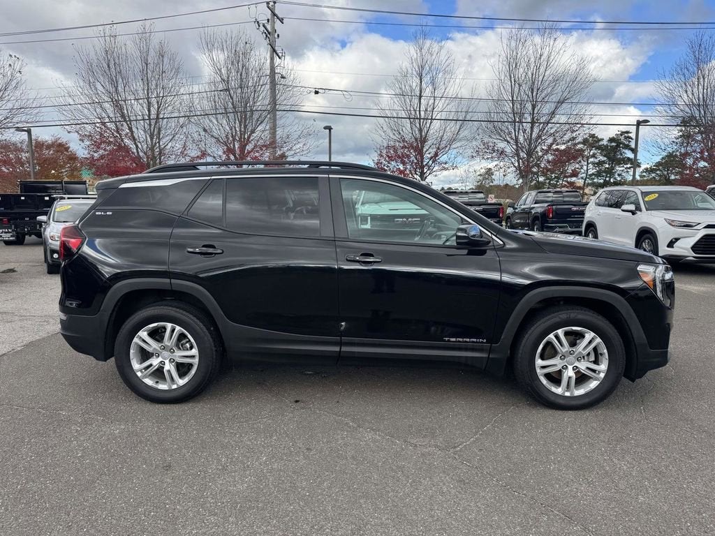 2023 GMC Terrain SLE