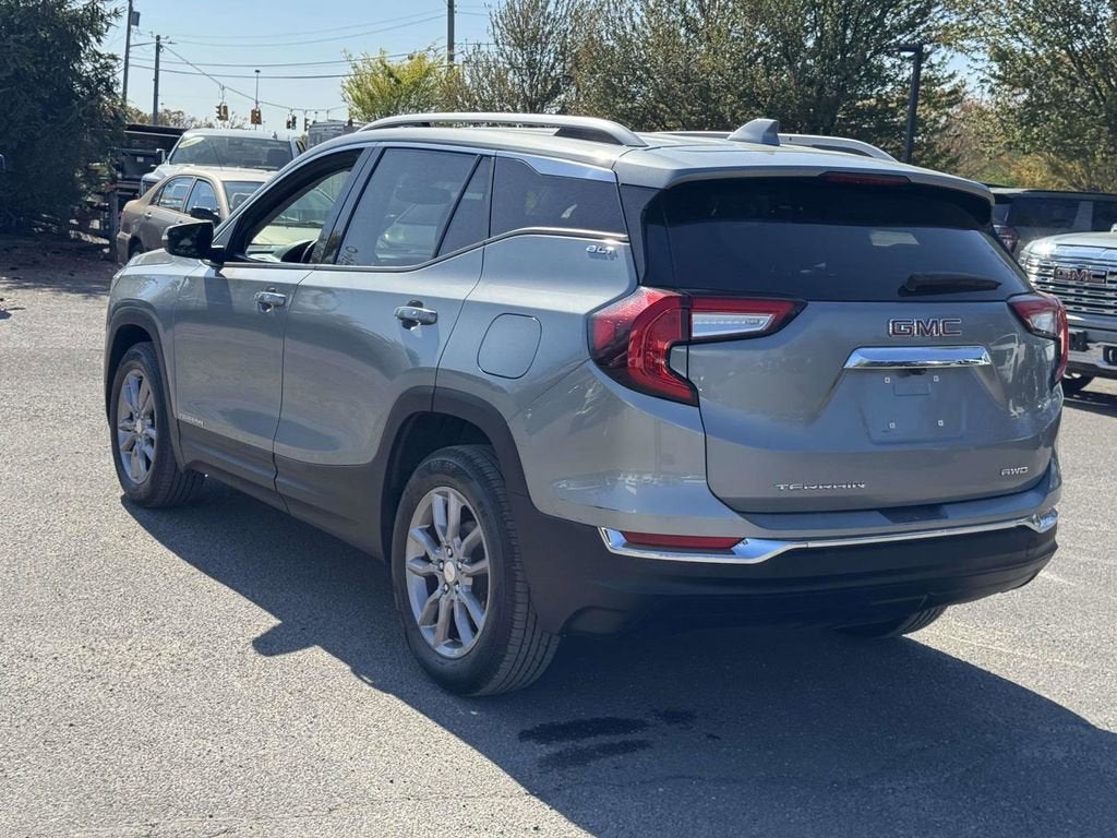 2024 GMC Terrain SLT