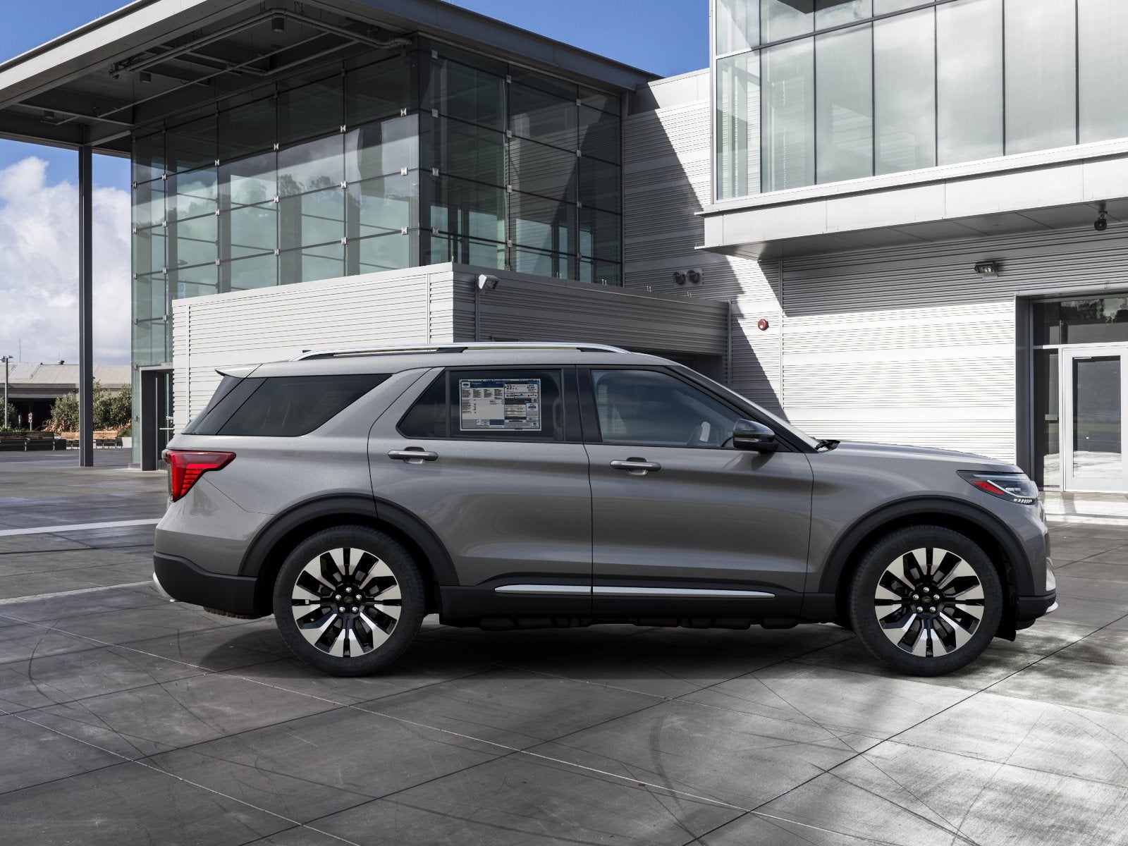 2027 Ford Explorer Platinum™