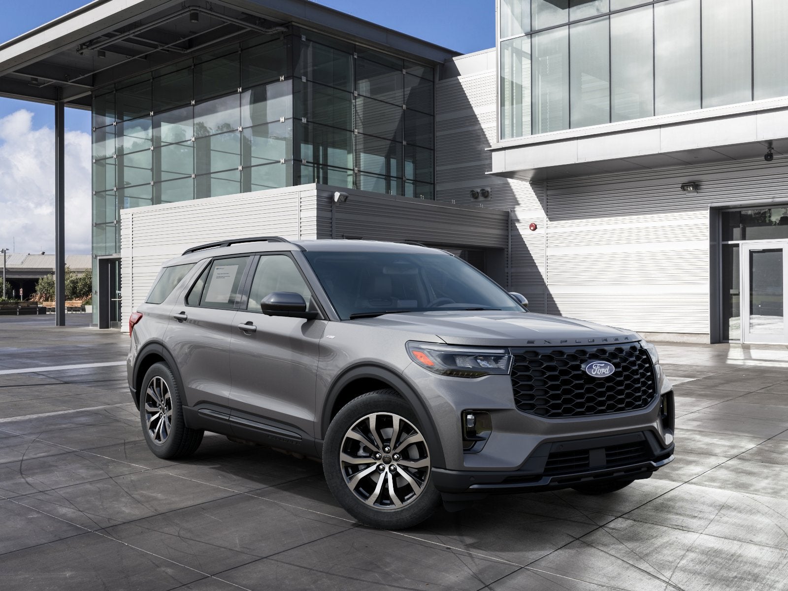 2027 Ford Explorer ST-Line
