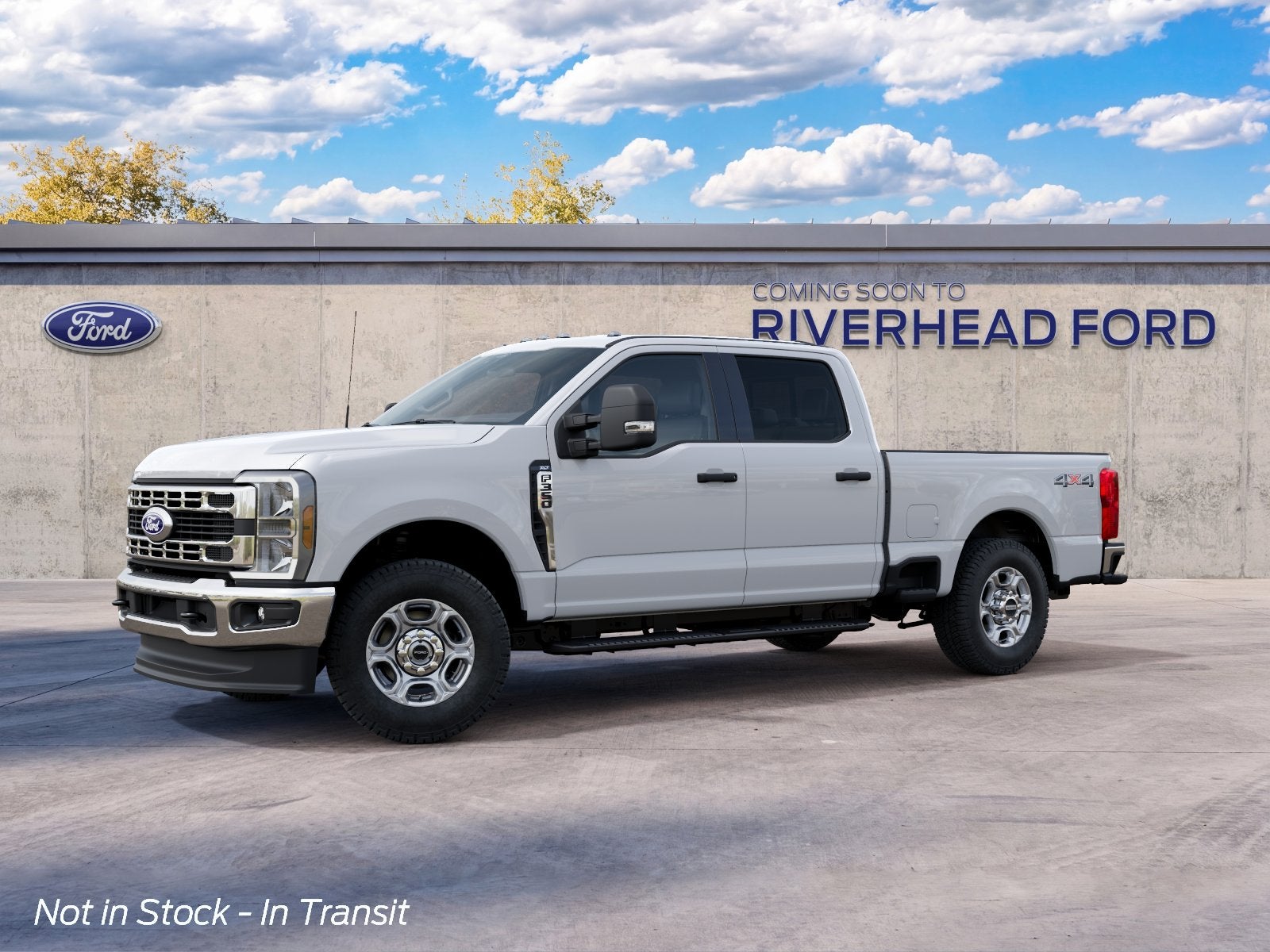 2027 Ford Super Duty F-350® XLT