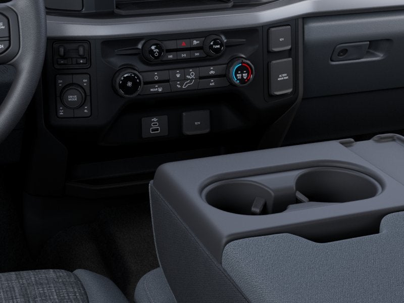 2027 Ford Super Duty F-350® XLT