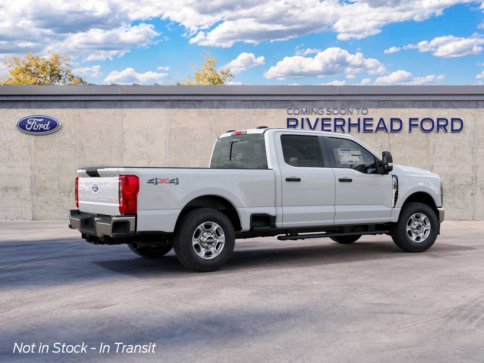 2027 Ford Super Duty F-350® XLT