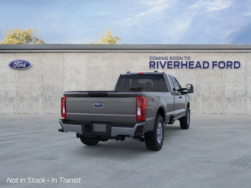 2026 Ford Super Duty F-350® XLT