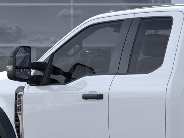 2025 Ford Chassis Cab F-450® XL