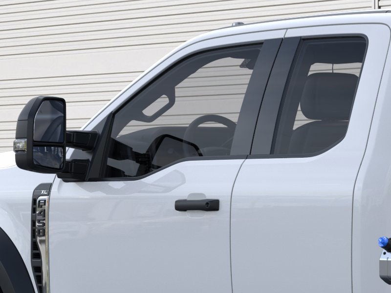 2025 Ford Chassis Cab F-450® XL