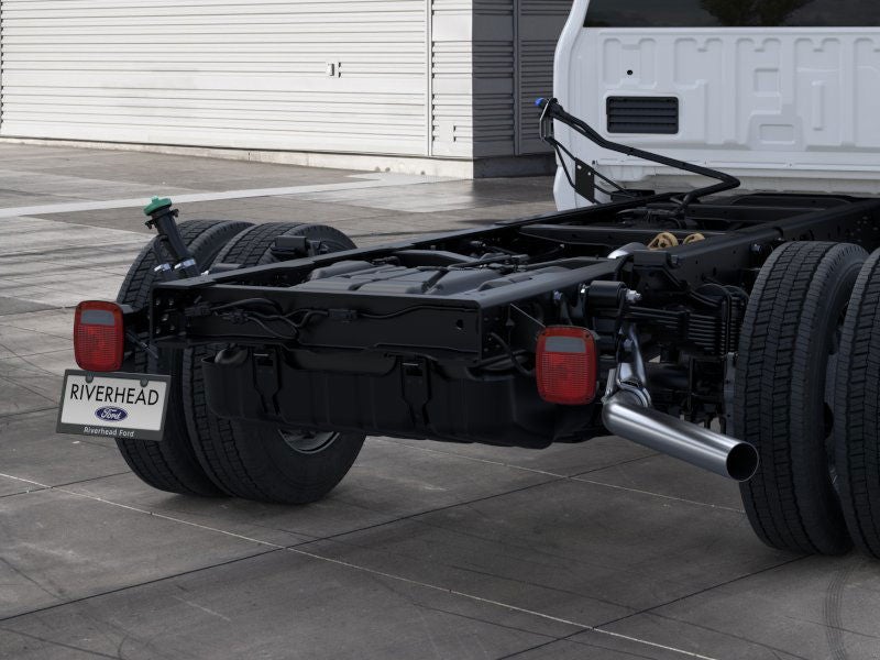 2025 Ford Chassis Cab F-450® XL