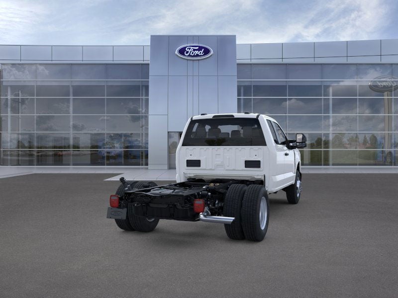 2025 Ford Chassis Cab F-350® XL