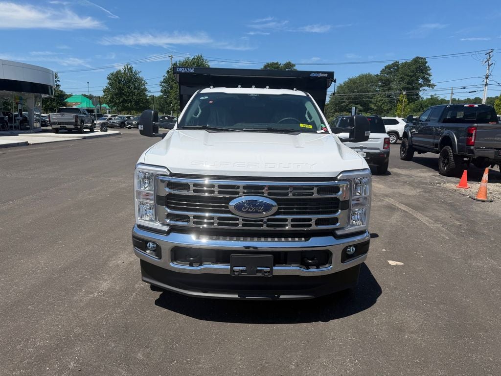 2026 Ford F-350SD XL 9.5' Landscape Dump Body