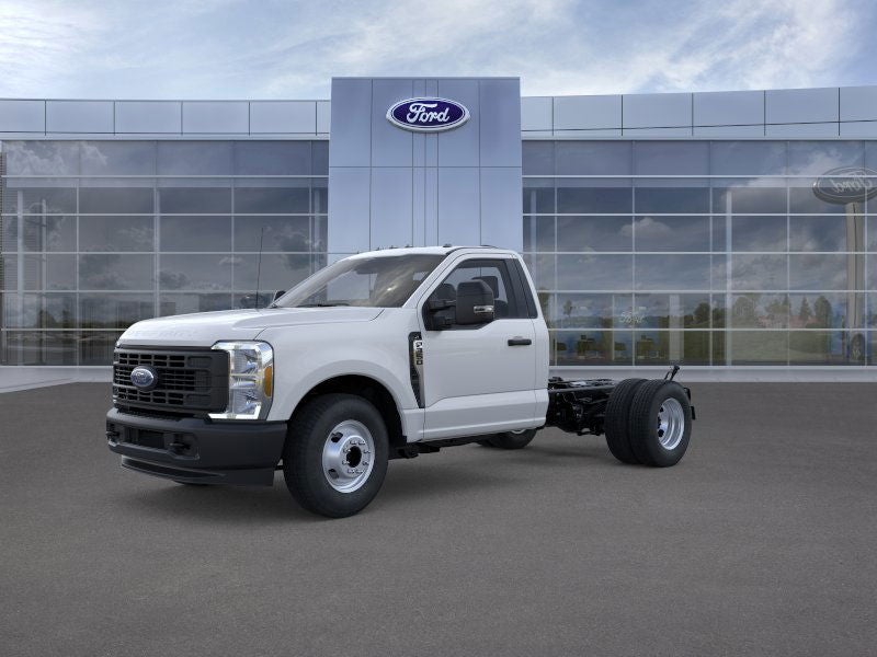 2025 Ford Chassis Cab F-350® XL