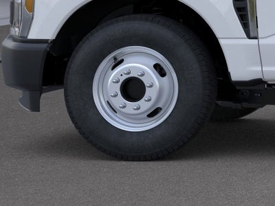 2025 Ford Chassis Cab F-350® XL