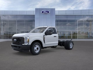 2025 Ford Chassis Cab F-350® XL