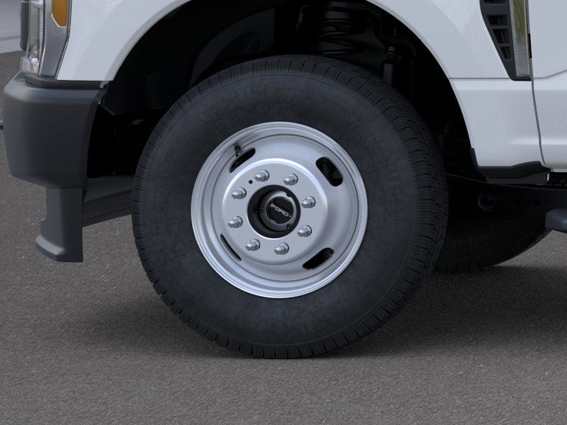 2025 Ford Chassis Cab F-350® XL