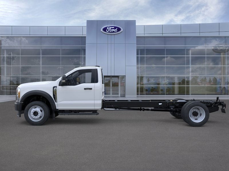 2025 Ford Chassis Cab F-550® XL