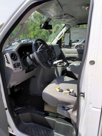 2027 Ford E-450SD Base 15' Duracube Pro Alumunium Box Truck