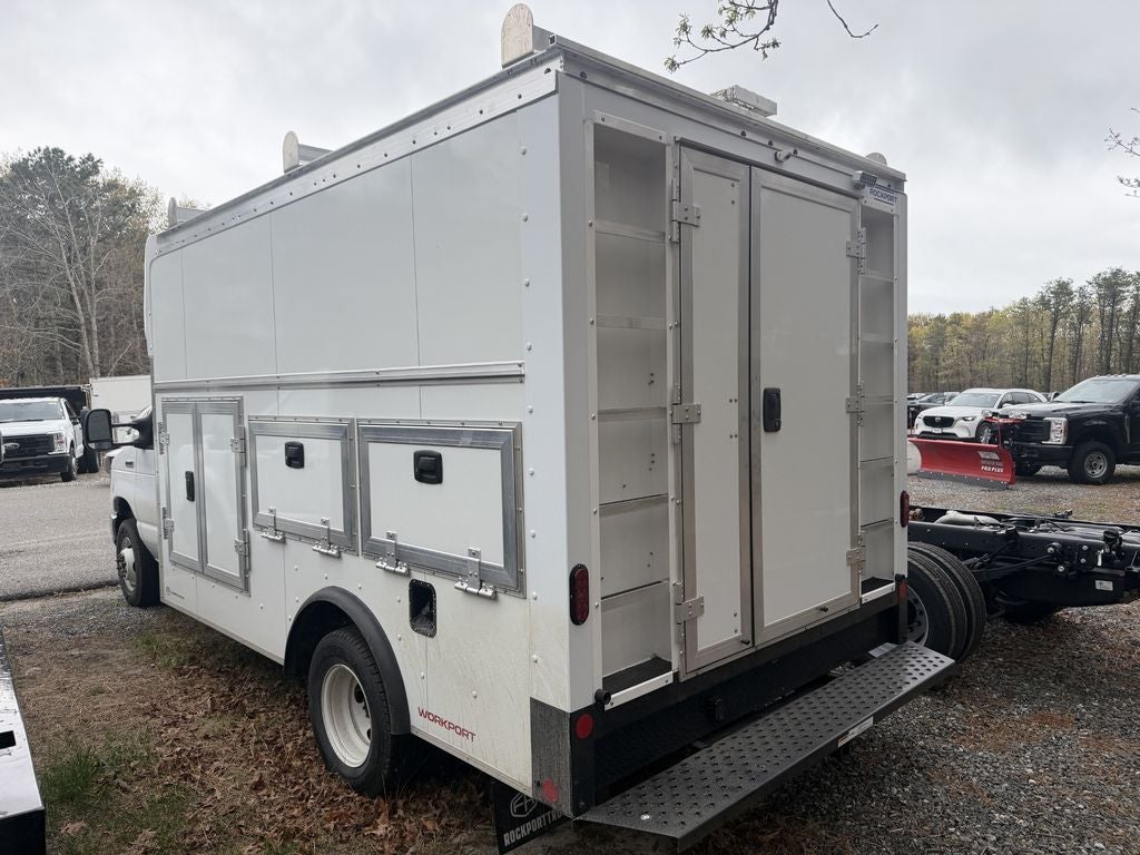 2027 Ford E-450SD 12' Rockport Workport