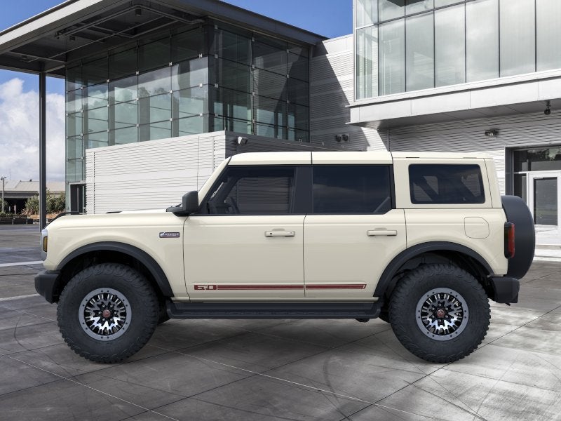 2026 Ford Bronco Outer Banks(R)