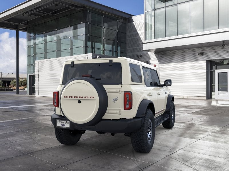 2026 Ford Bronco Outer Banks(R)
