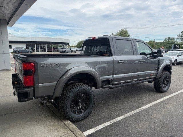 2025 Ford Super Duty F-250® Lariat®
