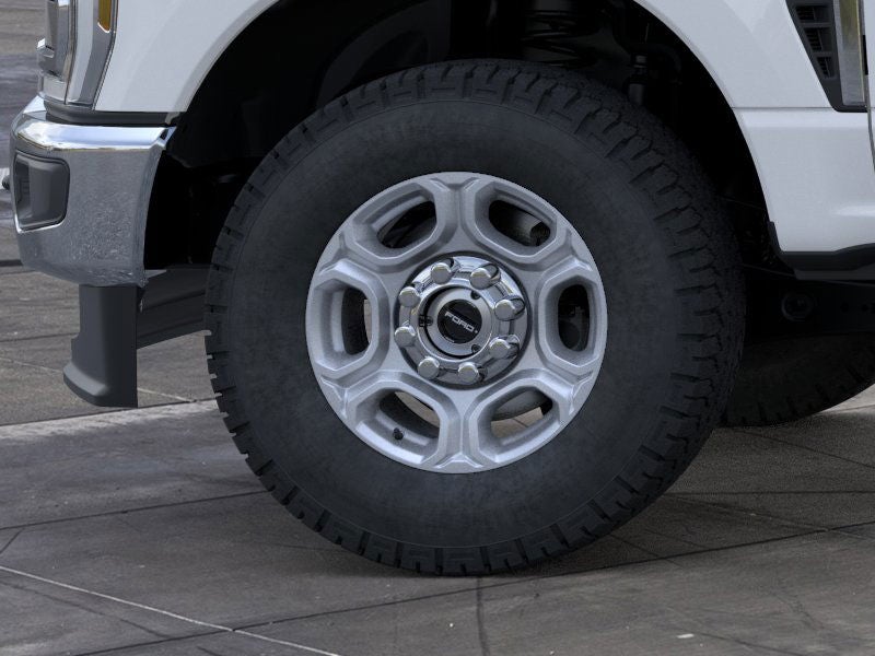 2026 Ford Super Duty F-350® XLT