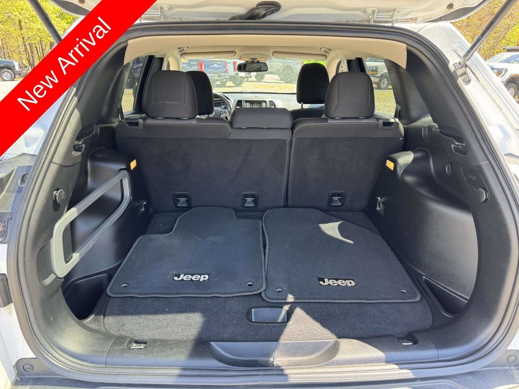 2016 Jeep Cherokee Sport