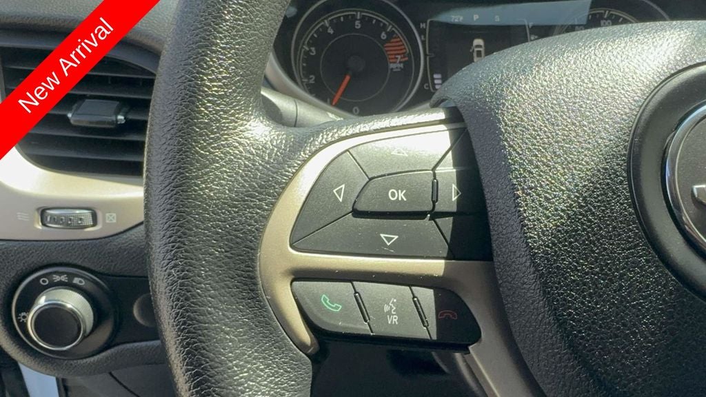 2016 Jeep Cherokee Sport