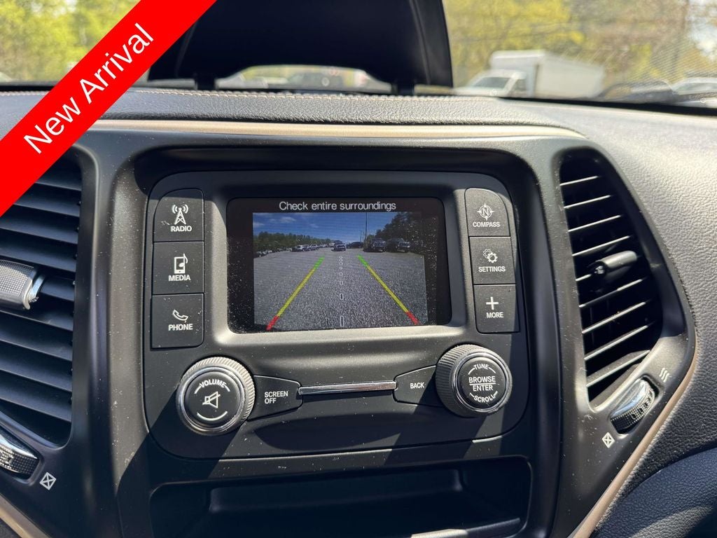 2016 Jeep Cherokee Sport