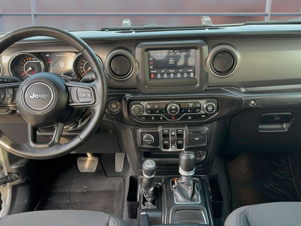 2022 Jeep Gladiator Sport