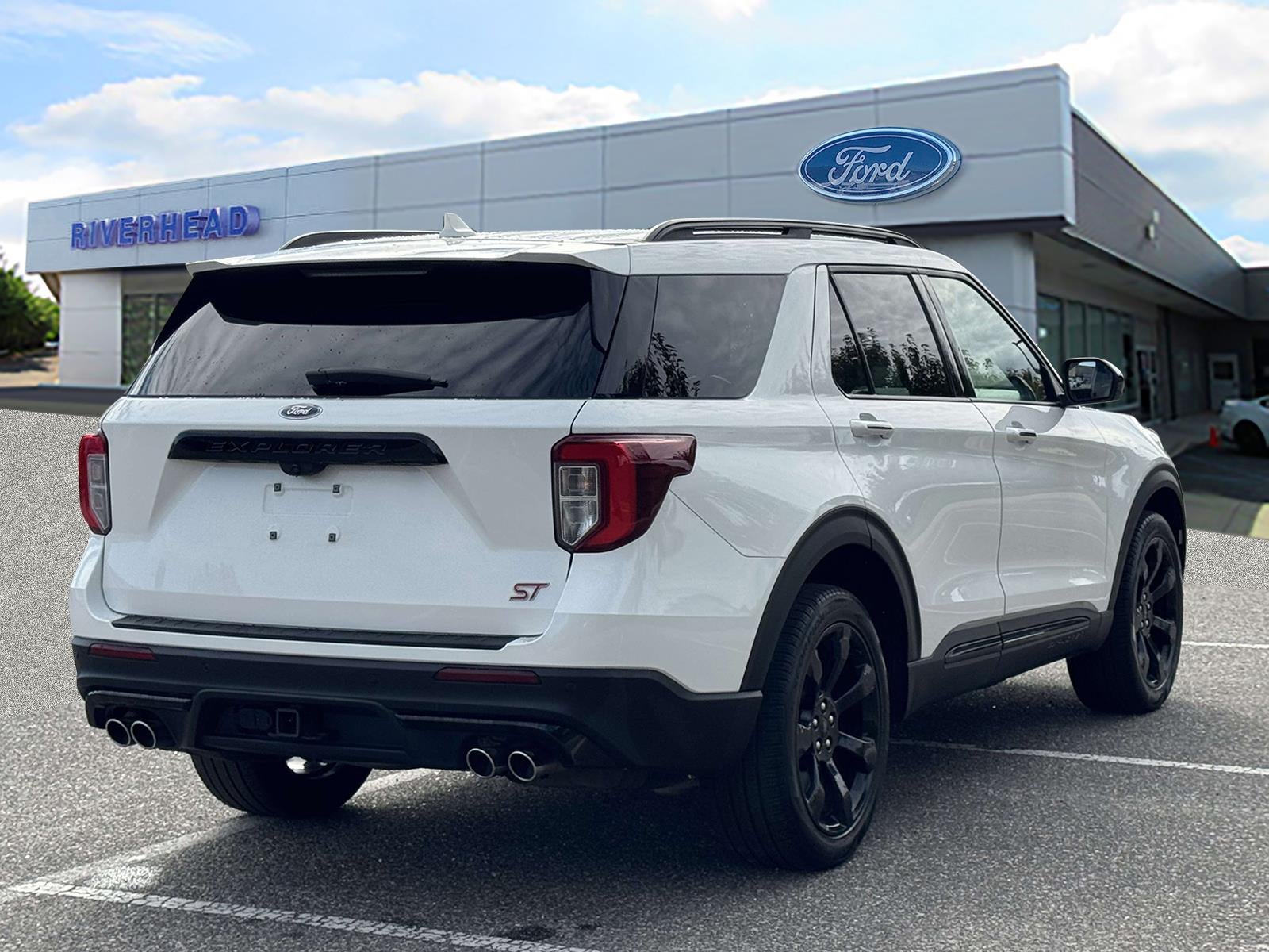 2022 Ford Explorer ST