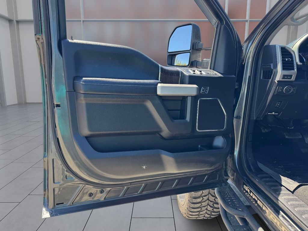 2020 Ford F-250SD Lariat