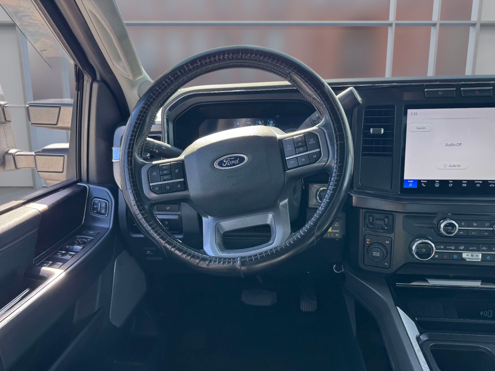 2023 Ford F-350SD Lariat DRW