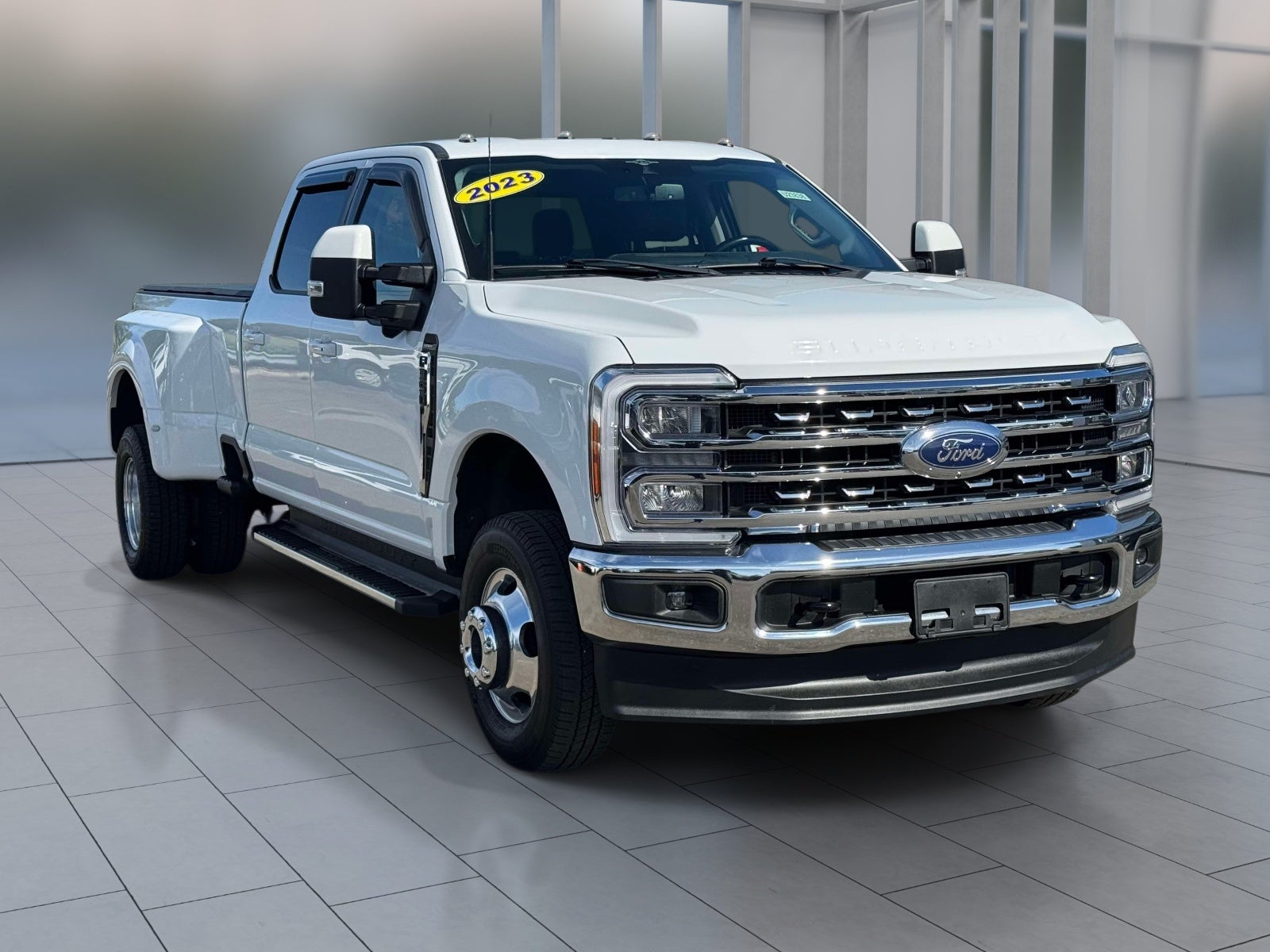 2023 Ford F-350SD Lariat DRW