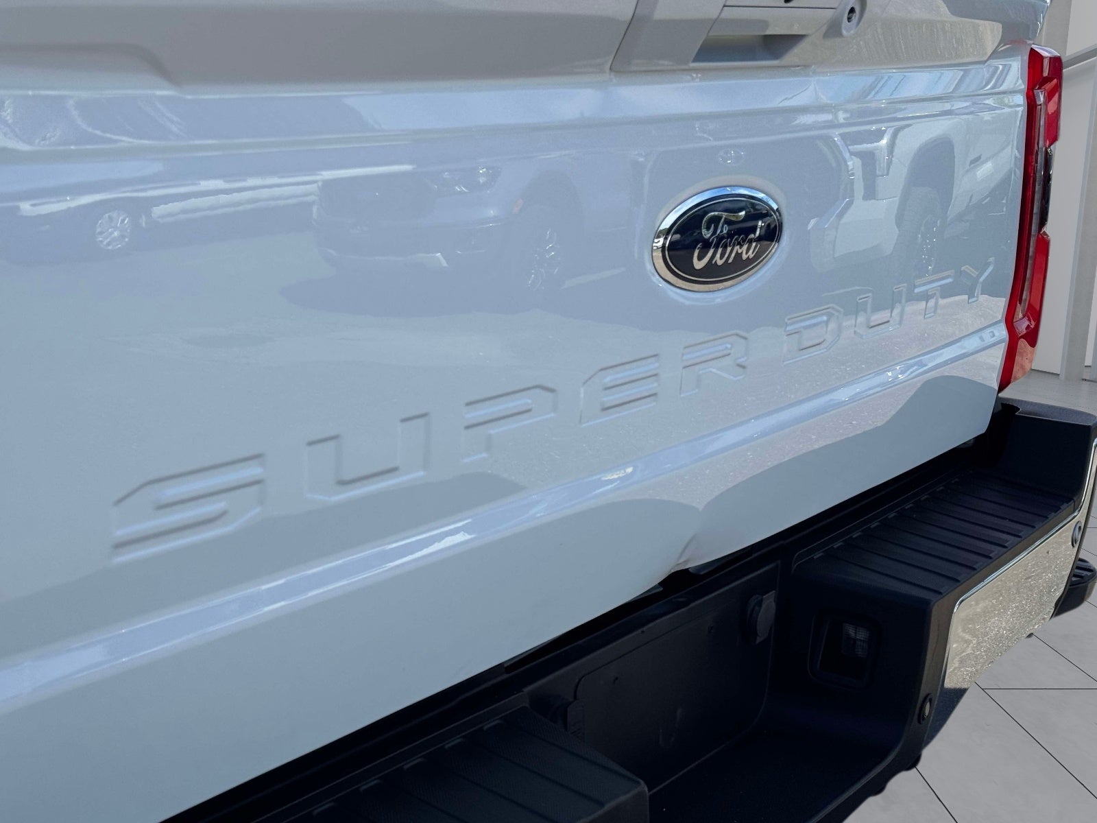 2023 Ford F-350SD Lariat DRW