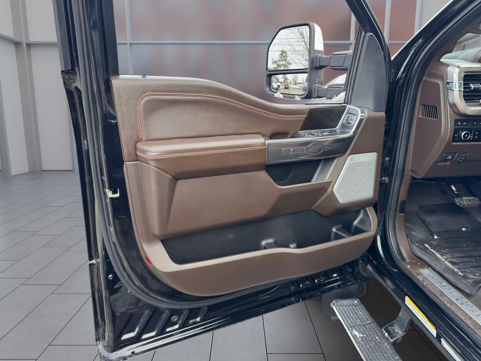 2023 Ford F-450SD King Ranch DRW