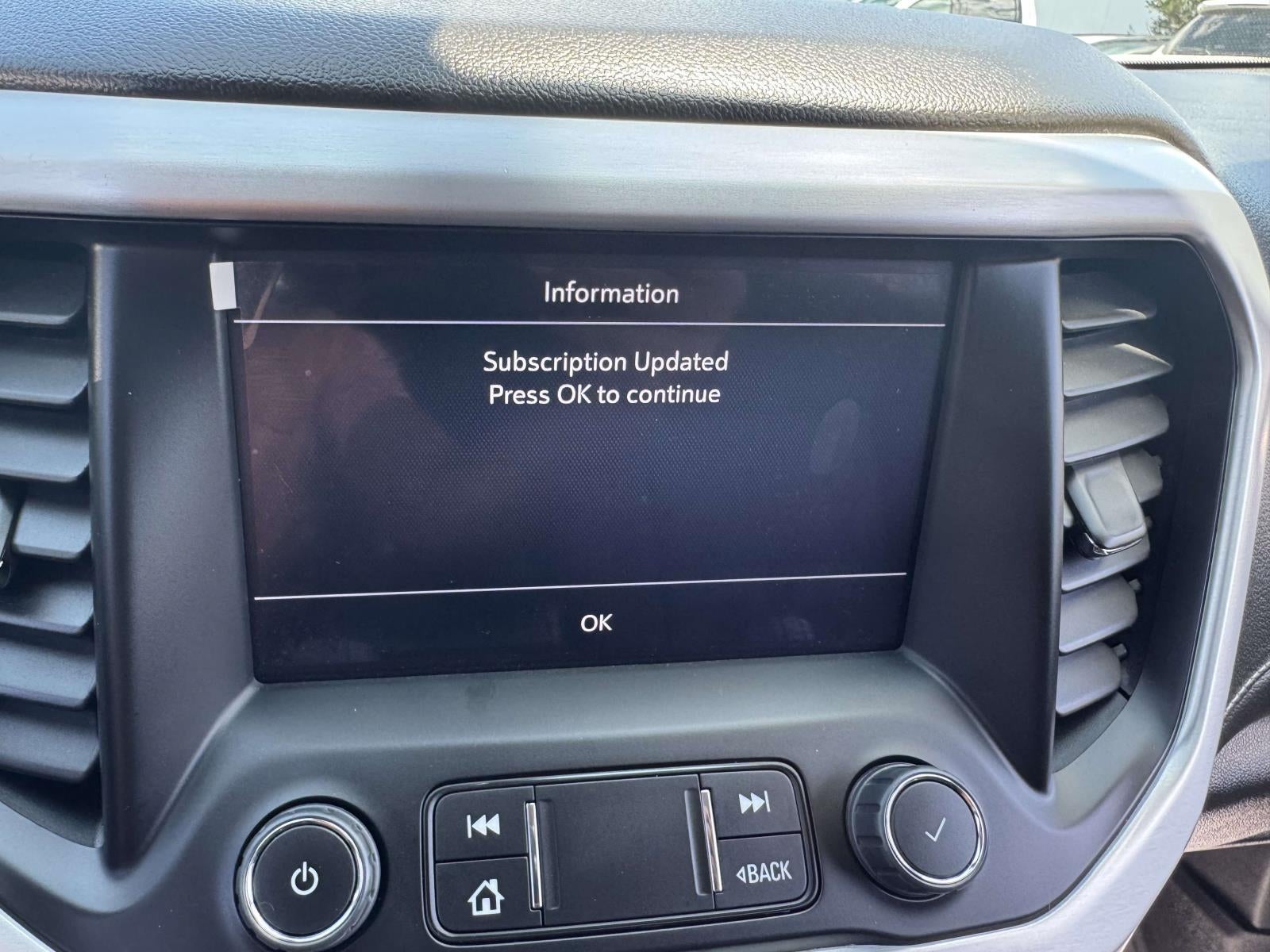 2023 GMC Acadia SLE