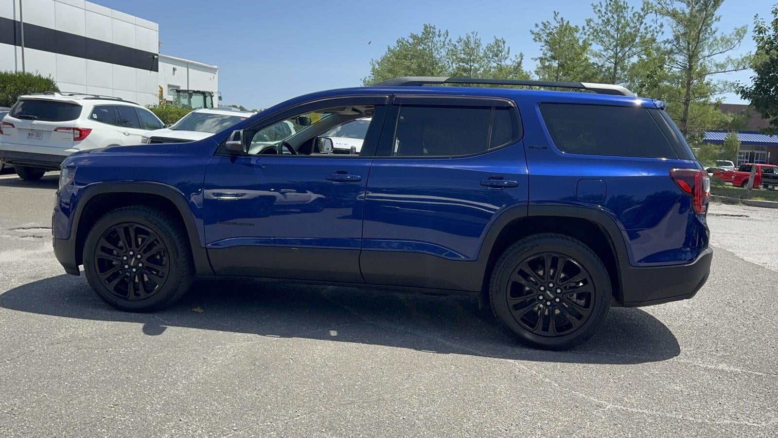 2023 GMC Acadia SLE