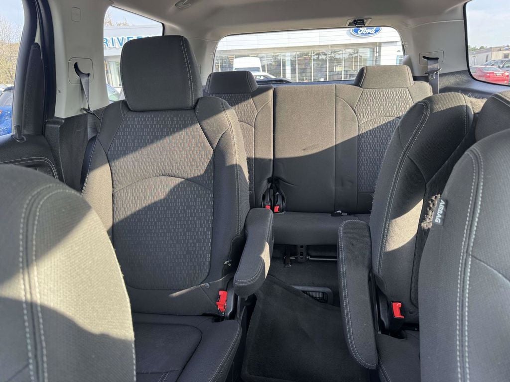 2015 GMC Acadia SLE-2