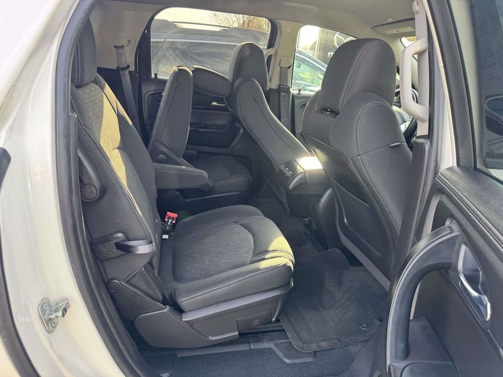 2015 GMC Acadia SLE-2