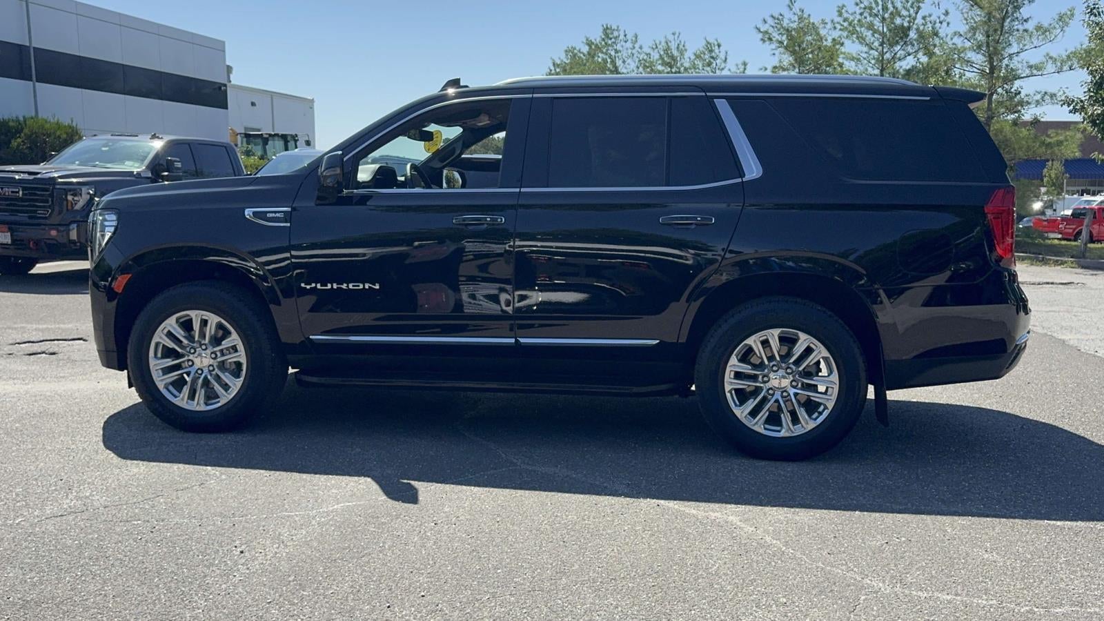 2024 GMC Yukon SLT