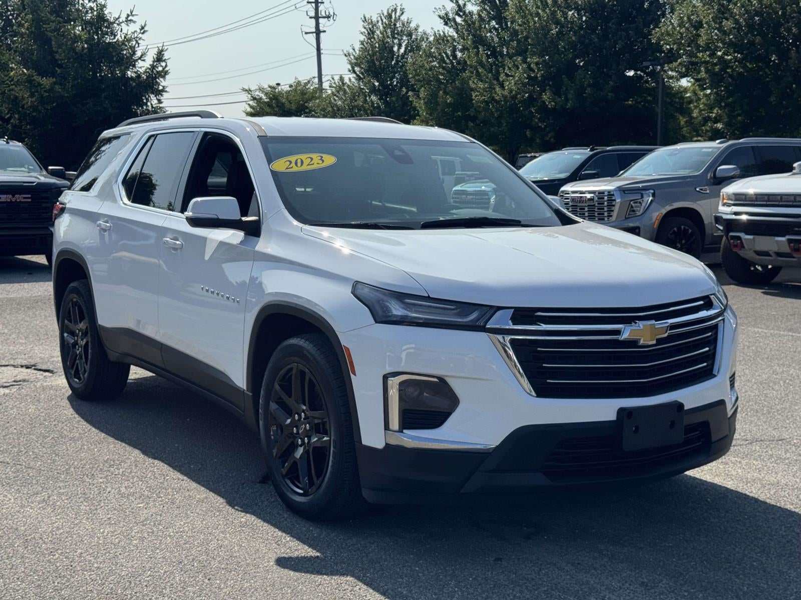 2023 Chevrolet Traverse LT Leather