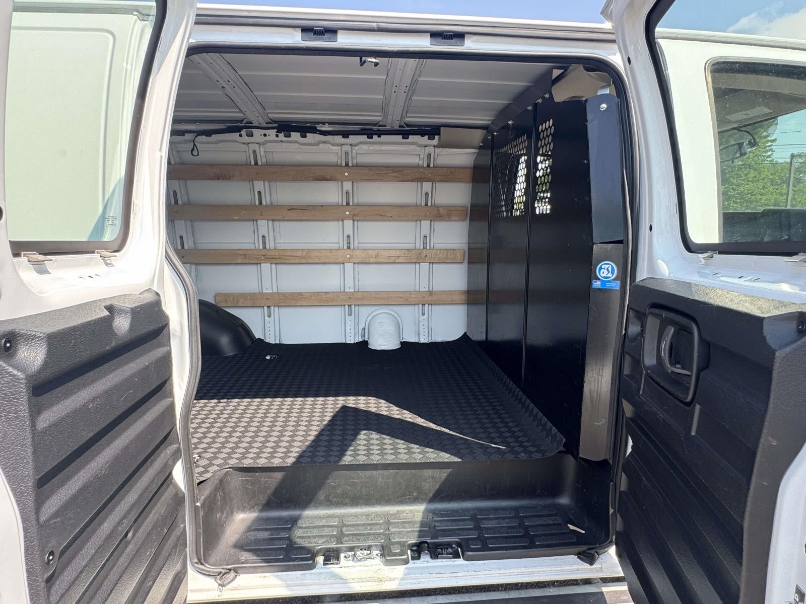 2025 GMC Savana 2500 Work Van