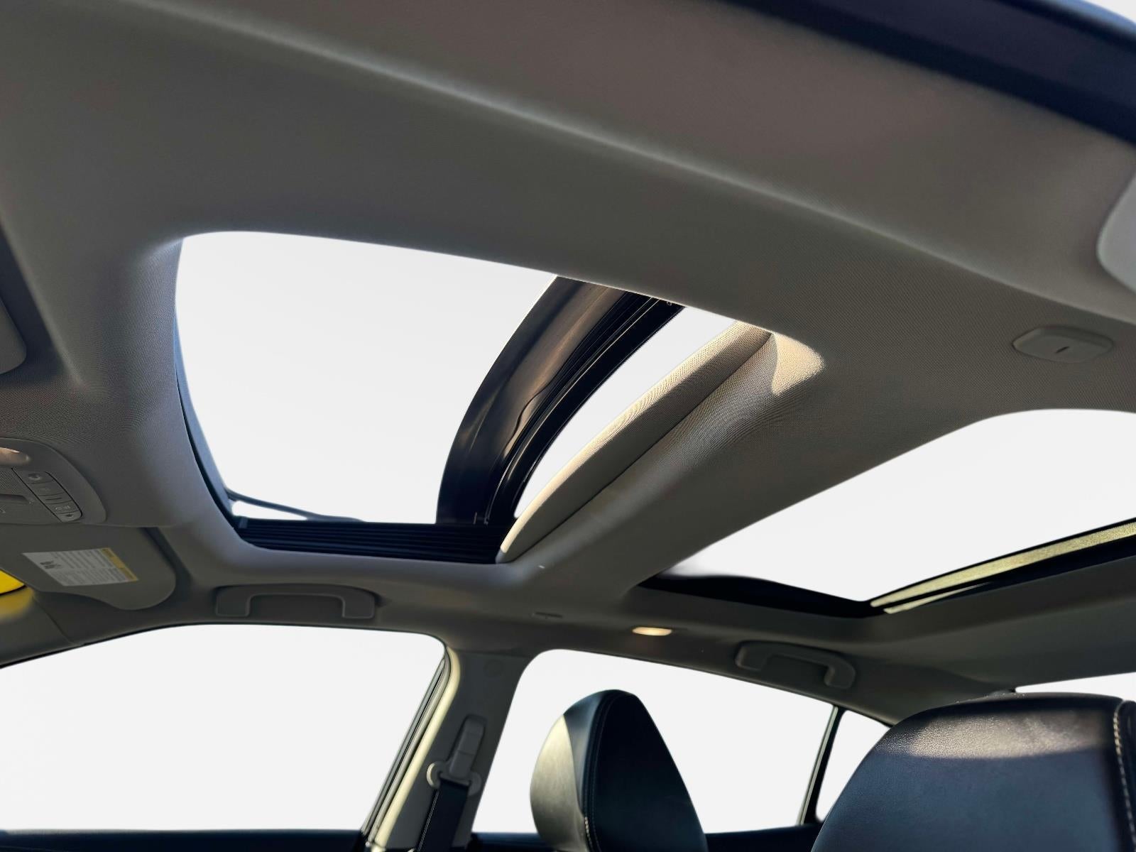 2023 Nissan Maxima Platinum