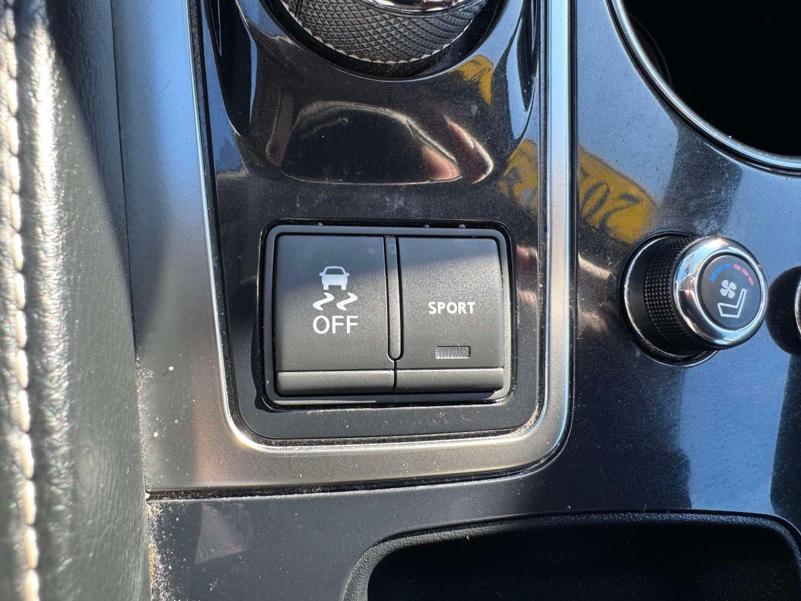 2023 Nissan Maxima Platinum