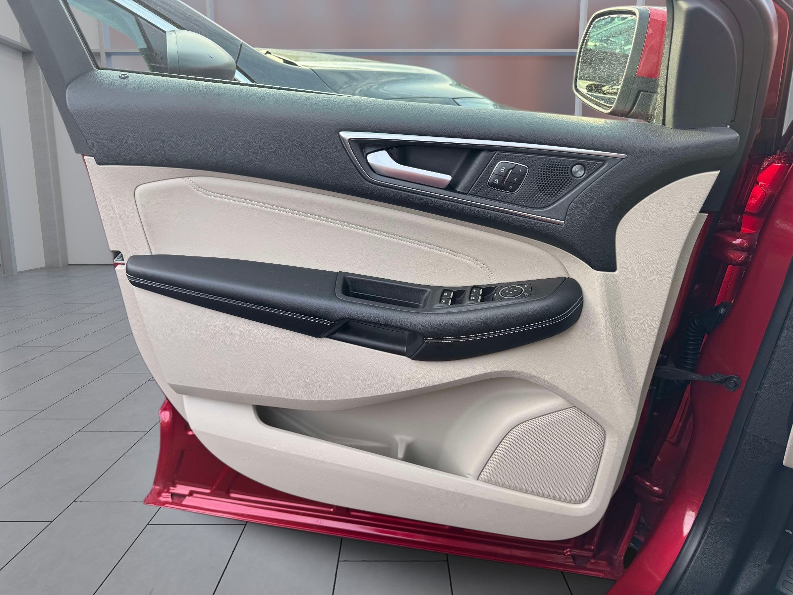 2023 Ford Edge Titanium