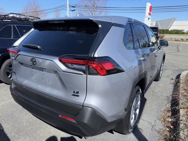 2022 Toyota RAV4 LE